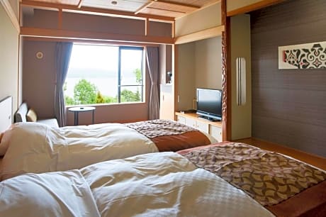 Japanese-Style Twin Room -Lake View-Wings BLD - Non-Smoking - Buffet Breakfast + Buffet Dinner Included