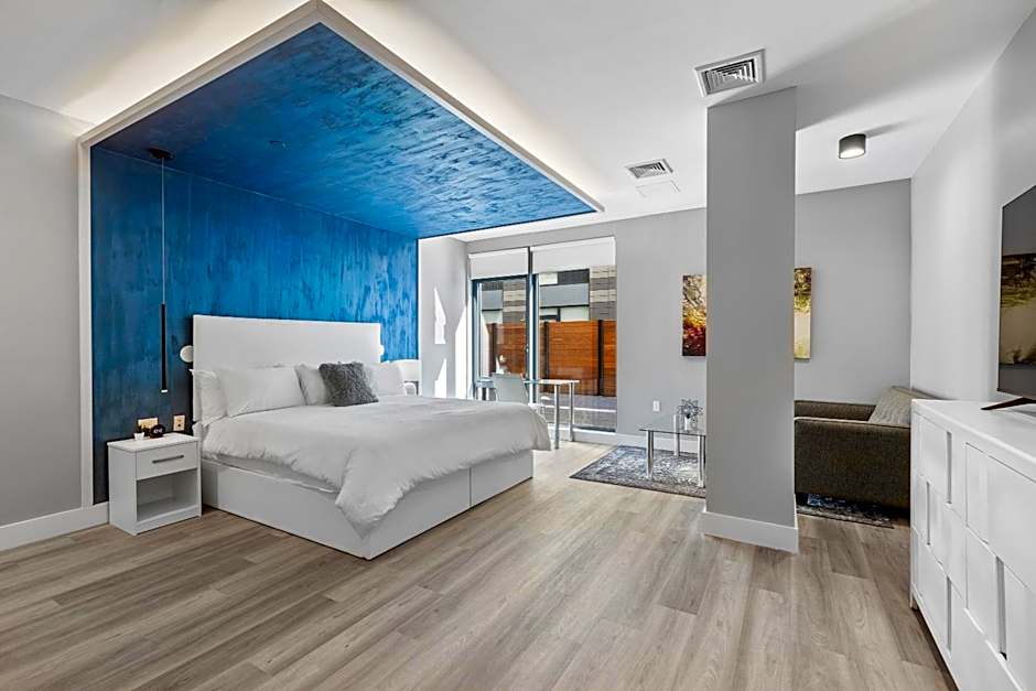 Global Luxury Suites at The Arches