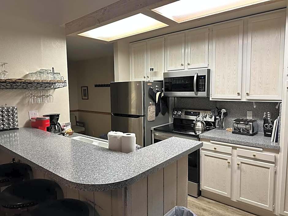 Mammoth Lakes Crestview Condo #50
