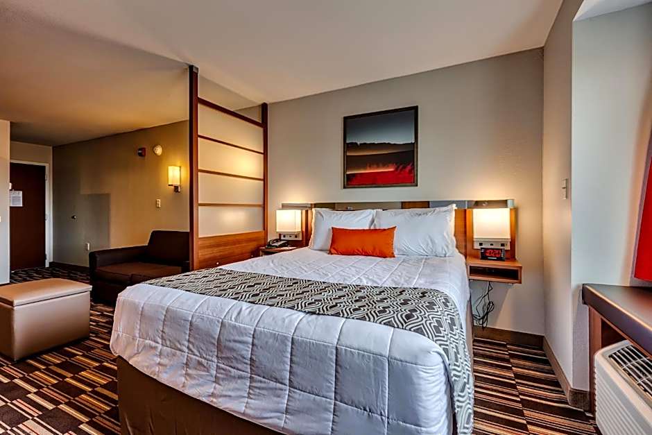 Microtel Inn & Suites by Wyndham Niagara Falls