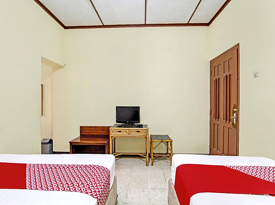 OYO 92534 Fajar Indah Guest House