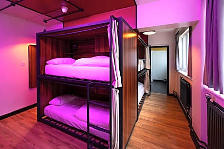 Bed in 10-Bed Mixed Dormitory Room