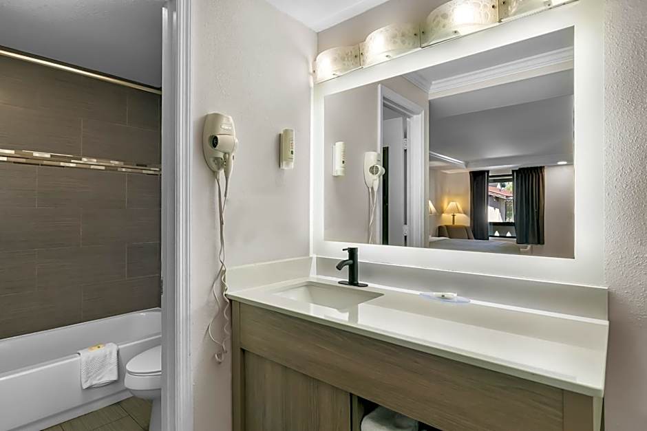 Quality Inn Downtown Helen