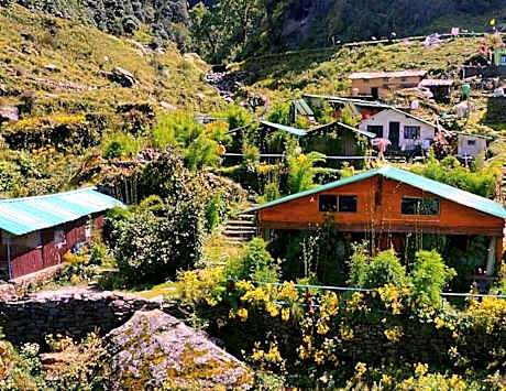 Chopta PeaceTrips Resort