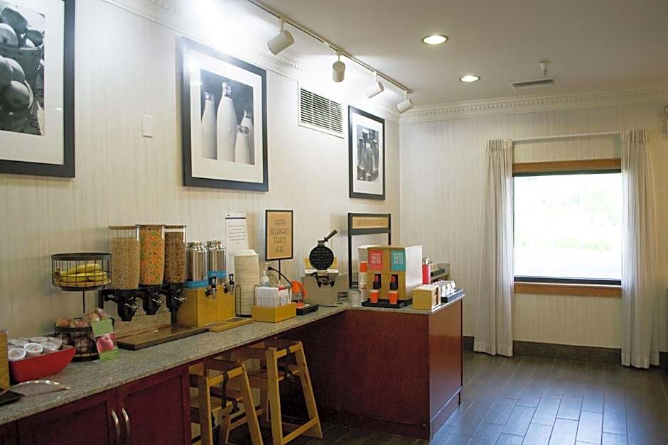 Hampton Inn By Hilton Marion