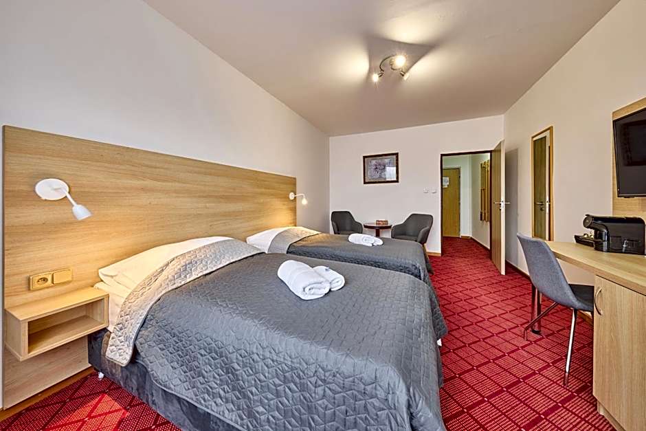 PATRIA HOTEL