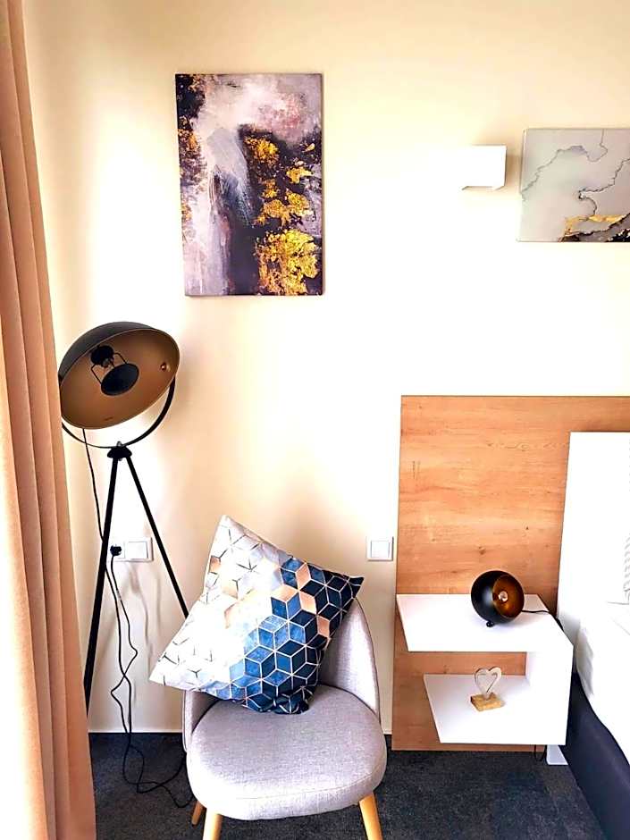 LikeDaheim Apartments