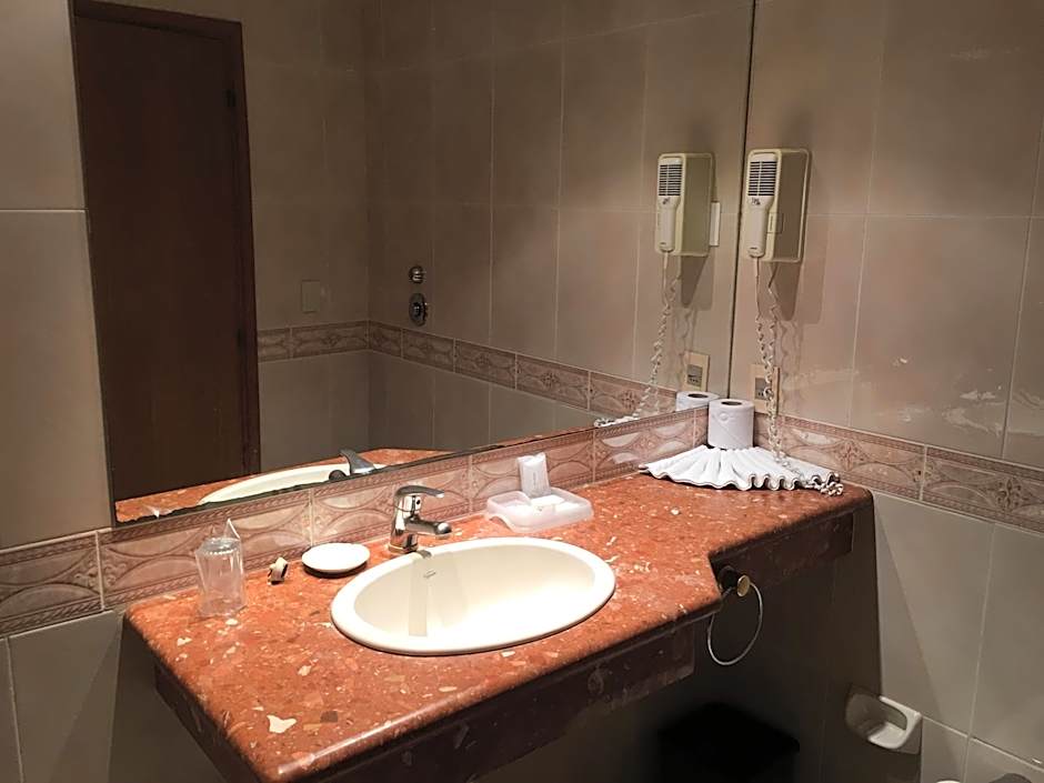 Crystal Palace Hotel