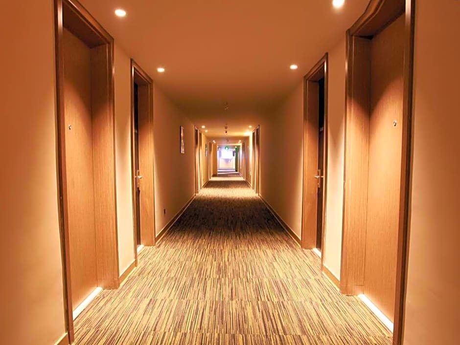 Jinjiang Inn Xi'an Zhonglou North Street Metro Station