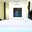 77 Sunset Plaza