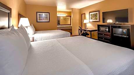 Queen Room with Two Queen Beds