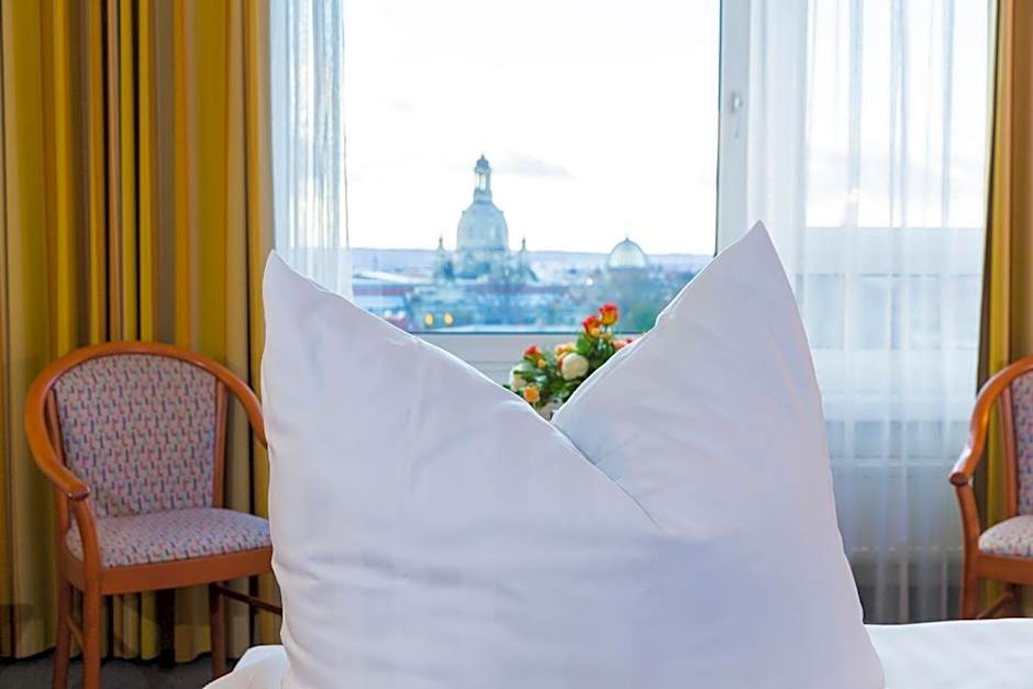 Hotel Am Terrassenufer