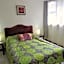 Hotel La Guaria Inn & Suites
