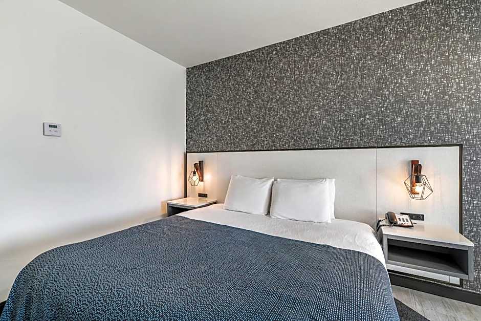 Hy-Lo Hotel, an Ascend Collection Hotel