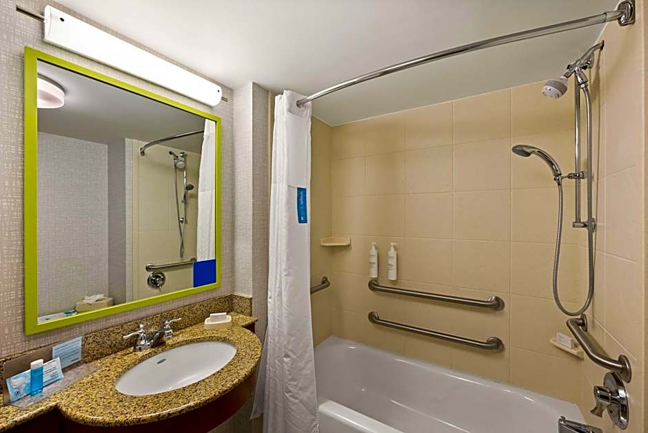 Hampton Inn By Hilton Poughkeepsie