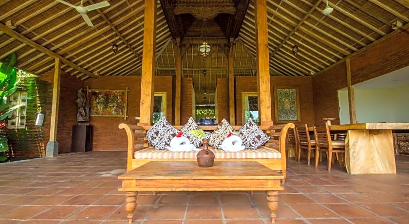 Suarti Boutique Village