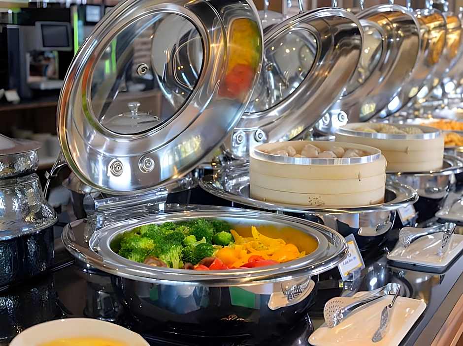 JANDA Golden Tulip Hotel