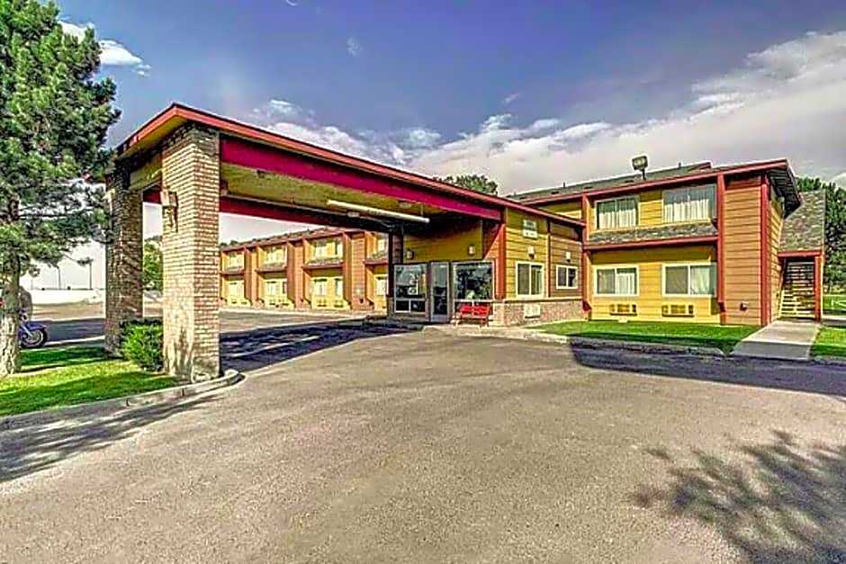 Rest Inn and Suites Motel Wells