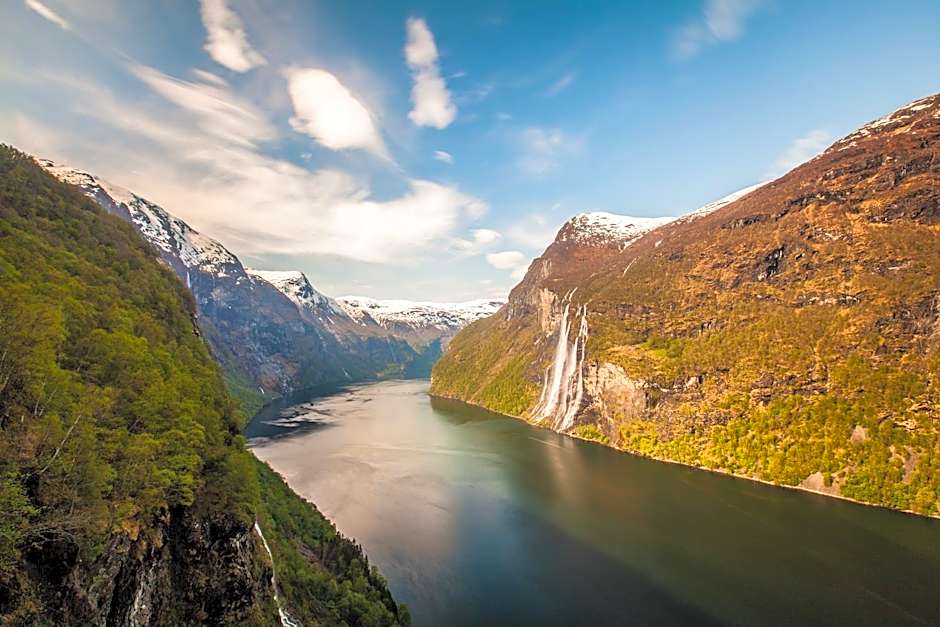 Grande Hytteutleige og Camping