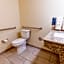 Cobblestone Inn & Suites - Winters