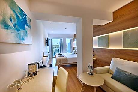 Superior Twin Room with Sunset view