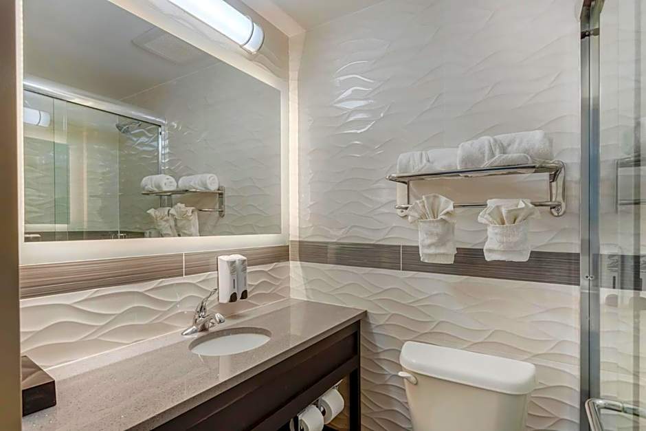 Red Roof PLUS Brooklyn - Flatbush Ave