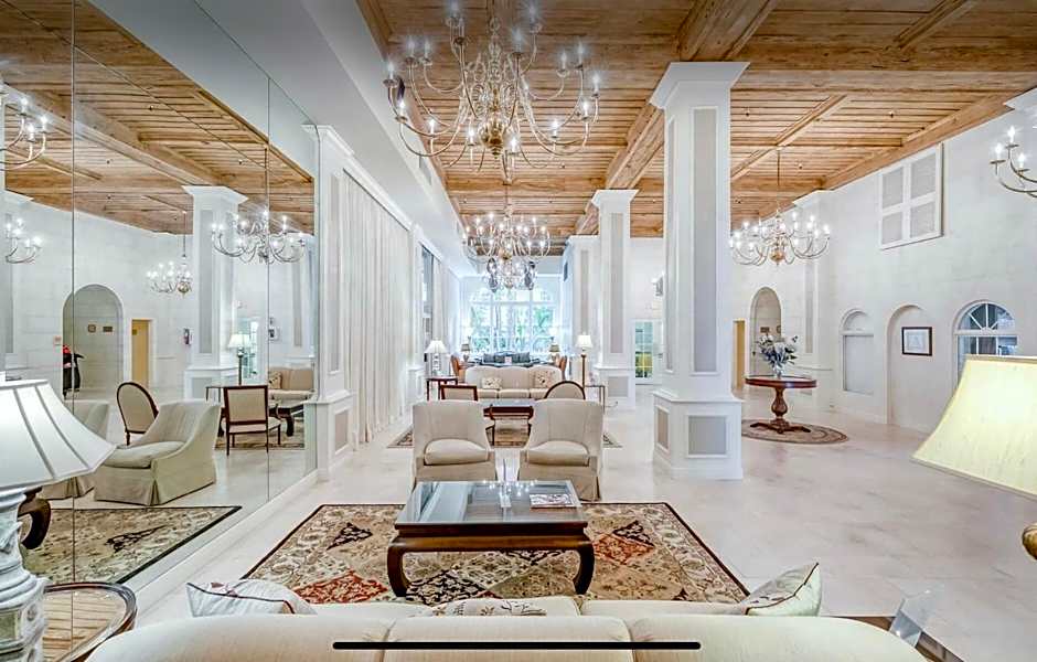 Renovated studio in the heart of Palm Beach - free parking, security box