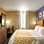 Days Inn by Wyndham Long Island City