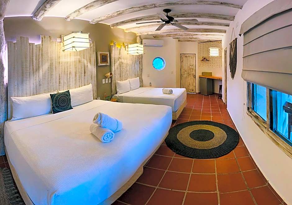 Holbox Dream Beachfront Hotel