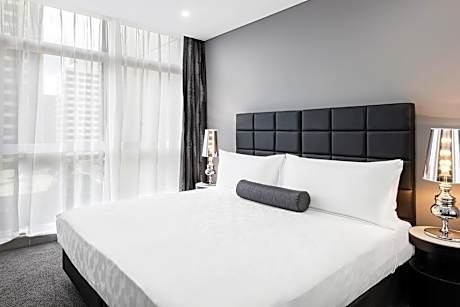 One Bedroom Accessible Suite