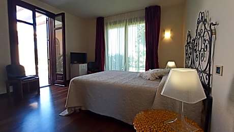 Large Double or Twin Room