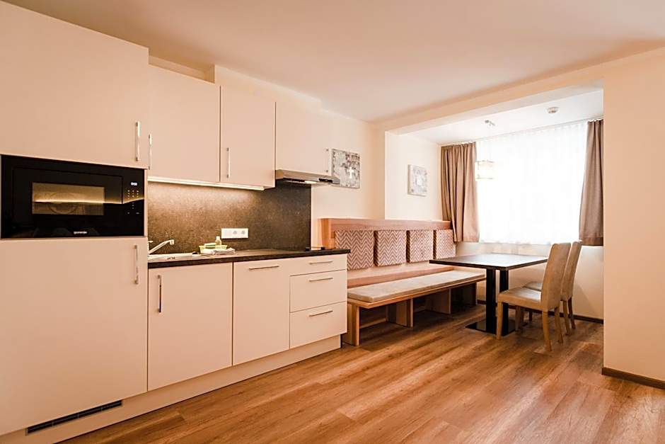 Aparthotel Dorfplatzl Garni