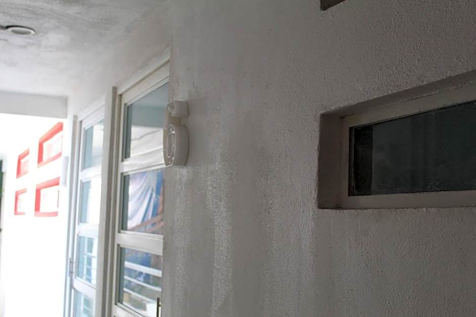 Casa Vázquez , "Como en casa" , hospédate con nosotros y recibirás una atención personalizada, servicio y confort nos distingue.