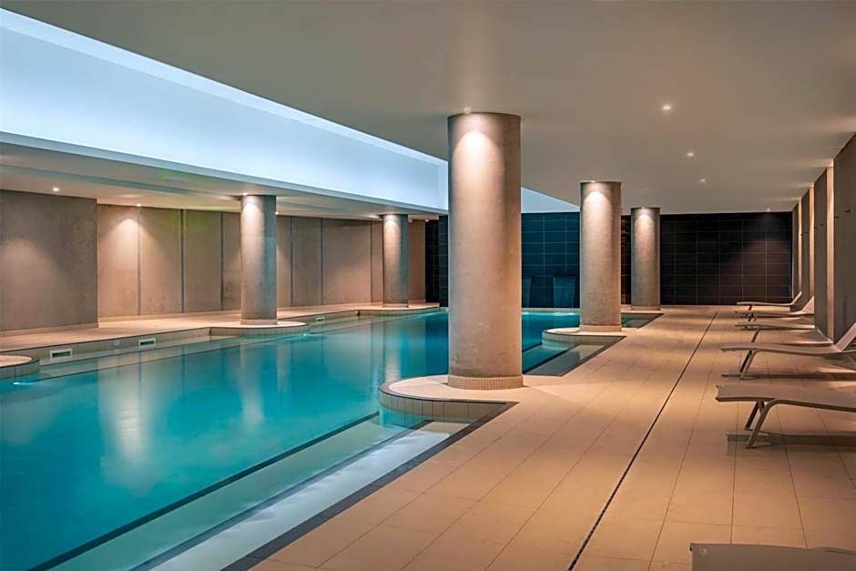 Radisson Blu CDG Airport Terminal Hotel, Paris