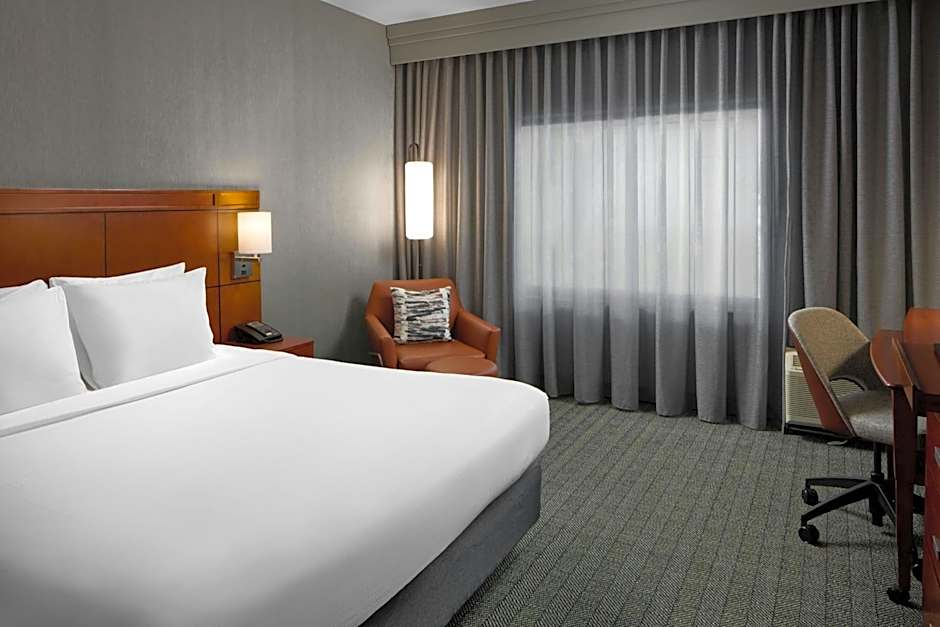 Courtyard by Marriott Waldorf