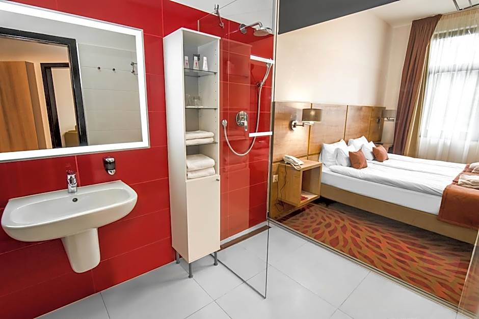 Rubin Wellness & Conference Hotel