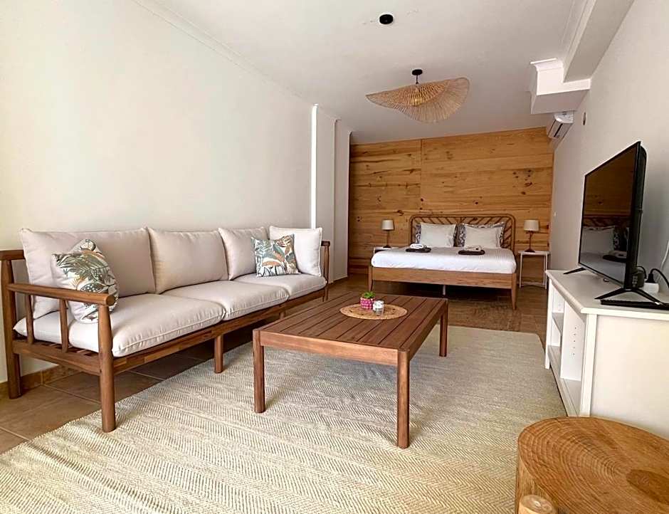 Sesimbra Natural Room and private access