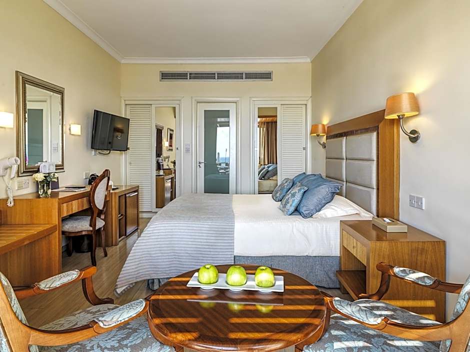 Alexander The Great Beach Hotel