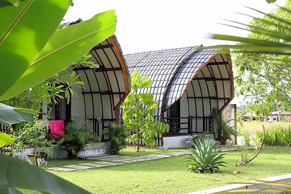 Gino's Place - Guest House & Jungle Trekking
