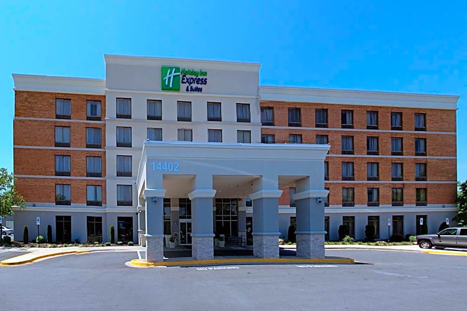 Holiday Inn Express & Suites Laurel Lakes By IHG