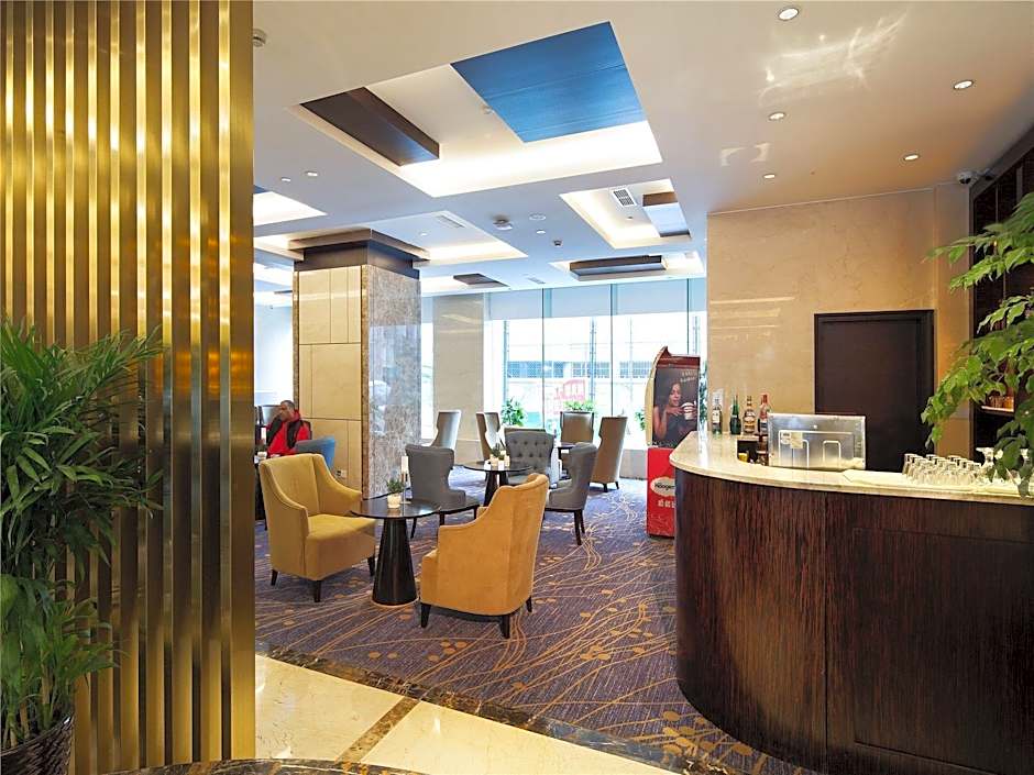 Yiwu Zhonglian Kaixin Hotel