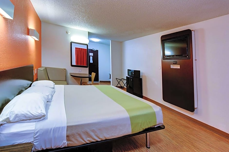 Motel 6 Houston Hobby