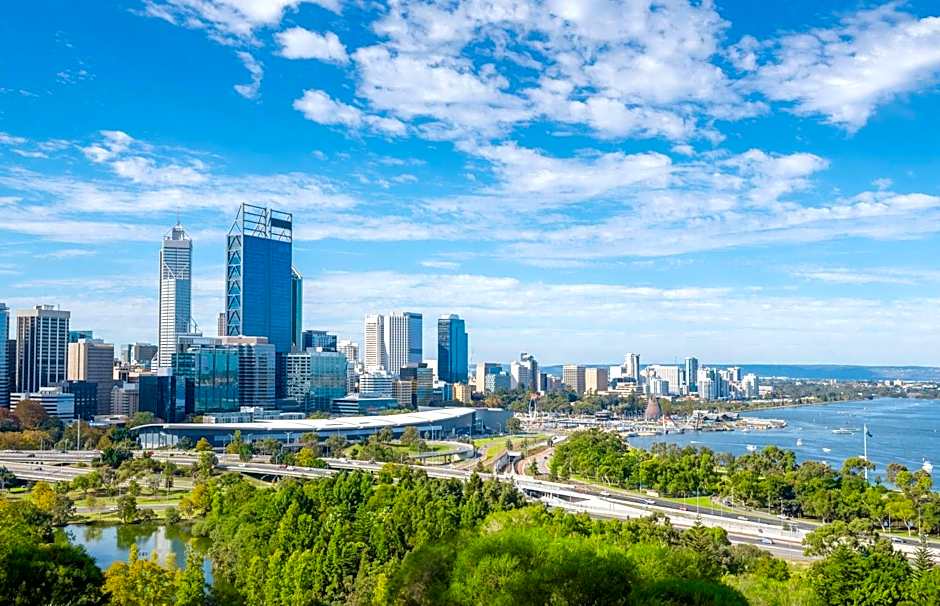 Metro Hotel Perth City
