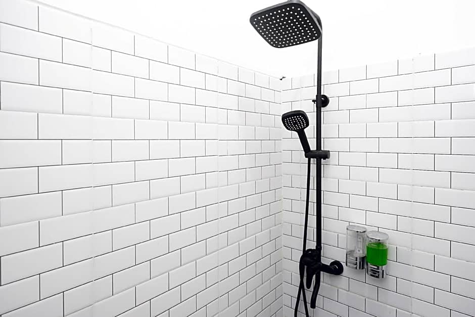 RedDoorz @ Jalan Raya Baturaden 2