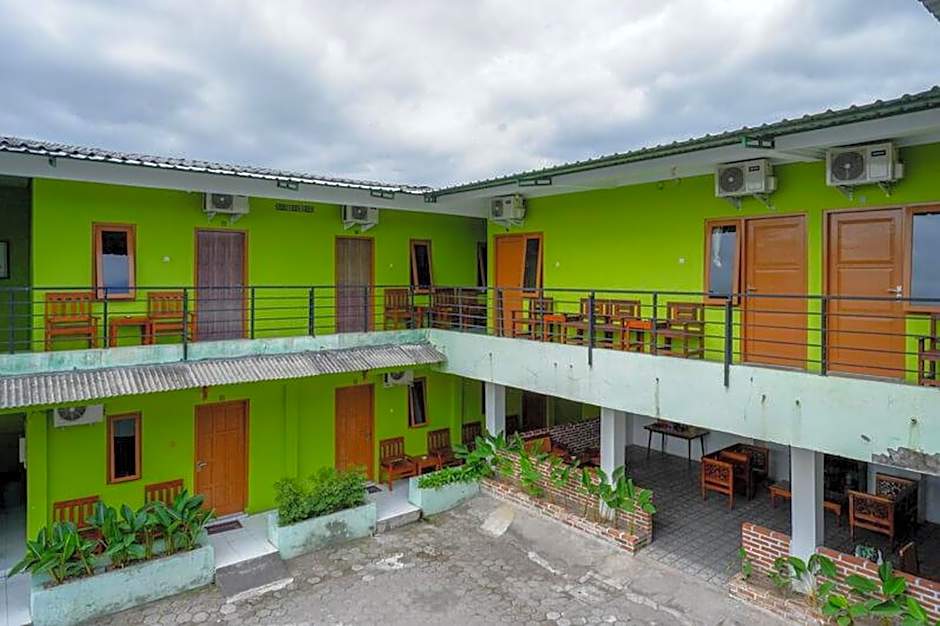 RedDoorz @ Jalan Parangtritis