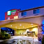 Holiday Inn Express & Suites Canyonville