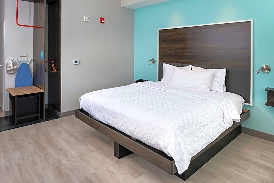 Tru by Hilton Staunton, VA