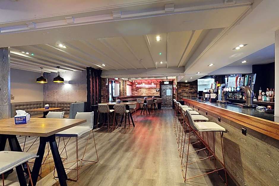 Village Hotel Manchester Hyde