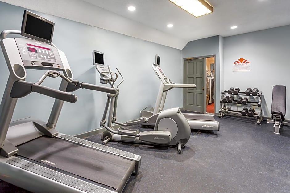 Hawthorn Suites By Wyndham North Charleston