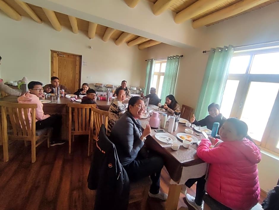  LADAKH ODYSSEY hotel